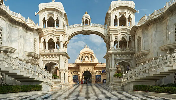 Scenic group travel image